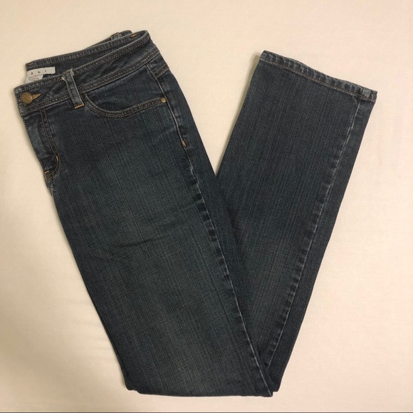 LIKE NEW Cabi 622 Slim Straight Leg Jeans - Picture 1 of 8